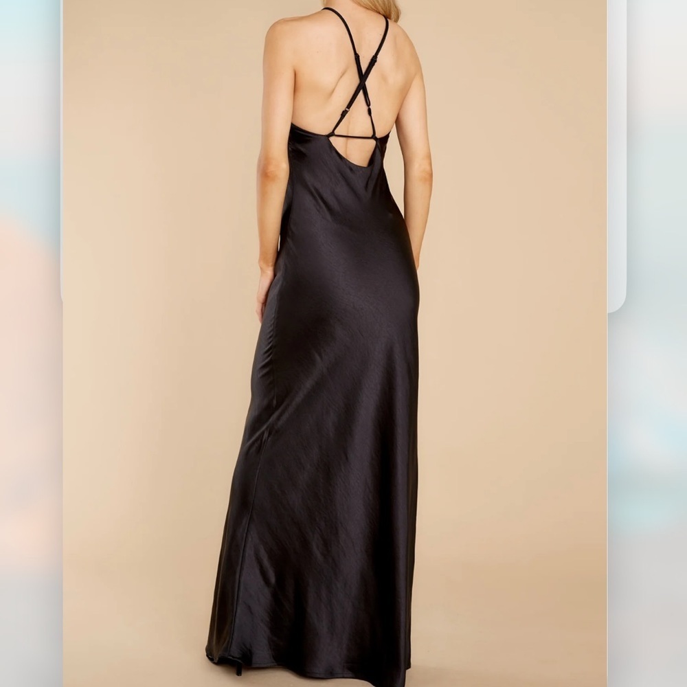 She's Famous Black Maxi Dress - Picture 6 of 8